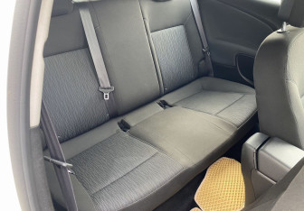 Подержанный автомобиль Opel Astra Hatchback 2014 года (10 фото)