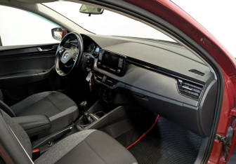 Подержанный автомобиль Skoda Rapid Liftback 2020 года (10 фото)