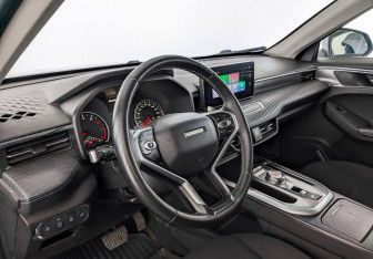Подержанный автомобиль Haval Jolion 2022 года (16 фото)