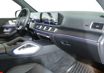 Подержанный автомобиль Mercedes-Benz GLE 2025 года (9 фото)