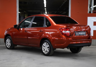 Подержанный автомобиль LADA (ВАЗ) Granta Sedan 2020 года (7 фото)