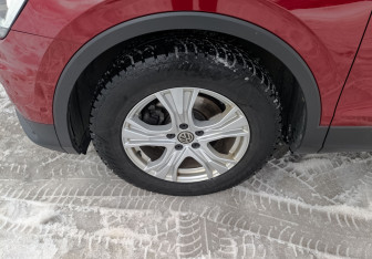 Подержанный автомобиль Volkswagen Tiguan 2017 года (16 фото)