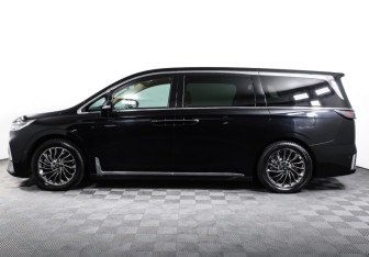 Подержанный автомобиль Voyah Dream 2023 года (8 фото)