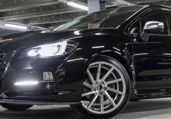 Подержанный автомобиль Subaru Levorg 2015 года (23 фото)