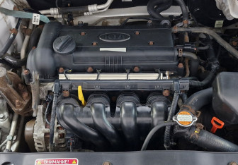 Подержанный автомобиль Kia Rio Sedan 2012 года (20 фото)