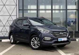 Подержанный автомобиль Hyundai Santa Fe 2017 года (3 фото)