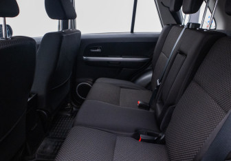Подержанный автомобиль Suzuki Grand Vitara 2008 года (11 фото)
