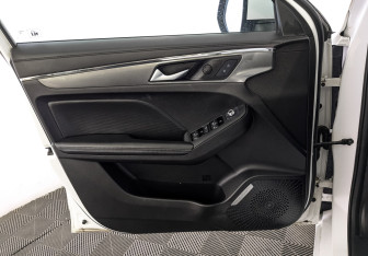 Подержанный автомобиль Haval Jolion 2022 года (19 фото)