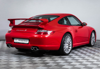 Подержанный автомобиль Porsche 911 Coupe 2004 года (5 фото)