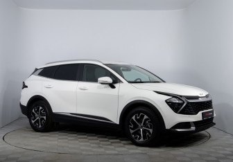 Подержанный автомобиль Kia Sportage 2023 года (3 фото)