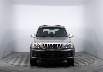 Подержанный автомобиль Hyundai Terracan 2004 года (2 фото)