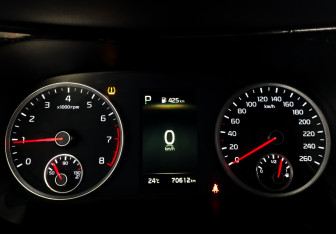 Подержанный автомобиль Kia K5 2020 года (13 фото)