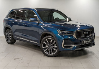 Подержанный автомобиль Geely Monjaro 2024 года (3 фото)