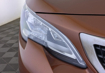 Подержанный автомобиль Peugeot 3008 2019 года (11 фото)