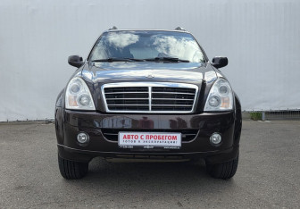 Подержанный автомобиль SsangYong Rexton 2008 года (2 фото)