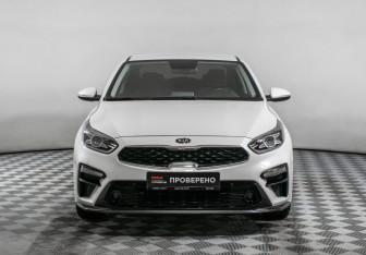 Подержанный автомобиль Kia Cerato Sedan 2018 года (2 фото)