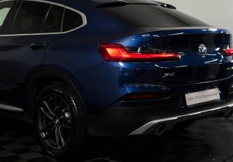 Подержанный автомобиль BMW X4 2020 года (20 фото)