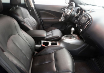 Подержанный автомобиль Nissan Juke 2012 года (10 фото)