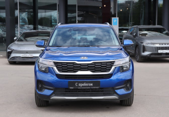 Подержанный автомобиль Kia Seltos 2021 года (2 фото)