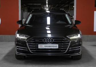 Подержанный автомобиль Audi A8 2019 года (2 фото)