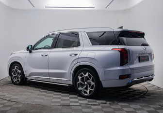 Подержанный автомобиль Hyundai Palisade 2020 года (3 фото)