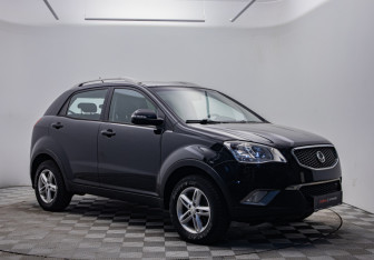 Подержанный автомобиль SsangYong Actyon 2011 года (3 фото)