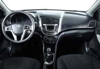 Подержанный автомобиль Hyundai Solaris Sedan 2014 года (8 фото)