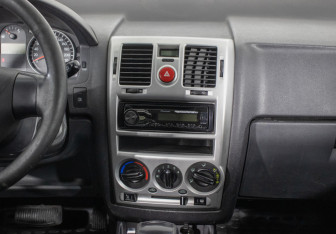 Подержанный автомобиль Hyundai Getz 2010 года (14 фото)