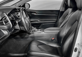 Подержанный автомобиль Toyota Camry Sedan 2020 года (13 фото)