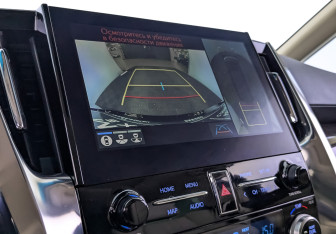 Подержанный автомобиль Toyota Alphard 2020 года (28 фото)