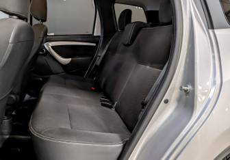 Подержанный автомобиль Nissan Terrano 2021 года (12 фото)
