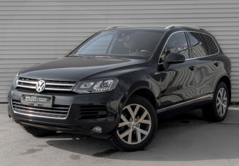 Подержанный автомобиль Volkswagen Touareg 2013 года (1 фото)