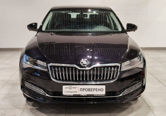 Новый Skoda Superb Liftback 2025 (2 фото)