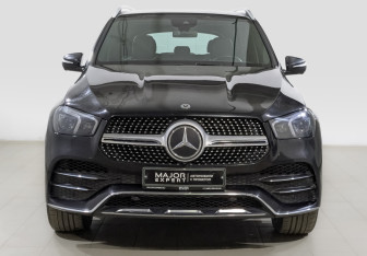 Подержанный автомобиль Mercedes-Benz GLE 2020 года (2 фото)