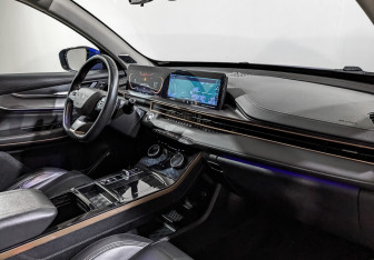 Подержанный автомобиль Exeed LX 2022 года (12 фото)