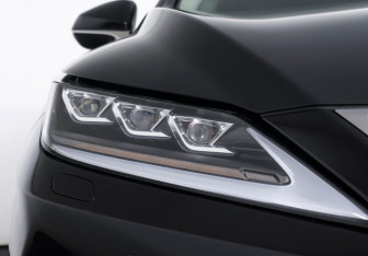 Подержанный автомобиль Lexus RX 2021 года (21 фото)