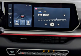 Подержанный автомобиль Geely Coolray 2024 года (15 фото)