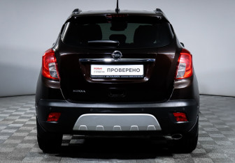 Подержанный автомобиль Opel Mokka 2012 года (6 фото)