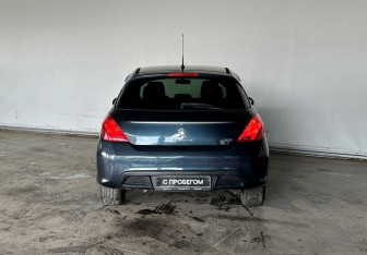 Подержанный автомобиль Peugeot 308 Hatchback 2012 года (6 фото)