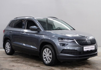 Подержанный автомобиль Skoda Karoq 2020 года (3 фото)