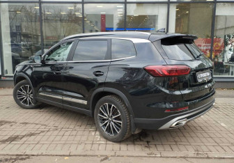 Подержанный автомобиль Chery Tiggo 8 Pro 2021 года (6 фото)