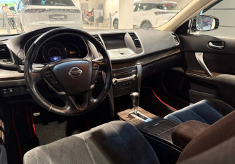Подержанный автомобиль Nissan Teana 2013 года (12 фото)