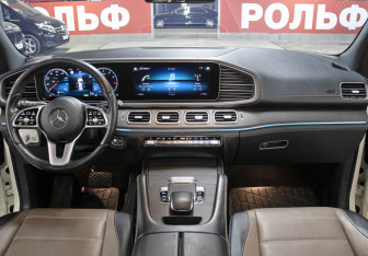 Подержанный автомобиль Mercedes-Benz GLE 2019 года (14 фото)