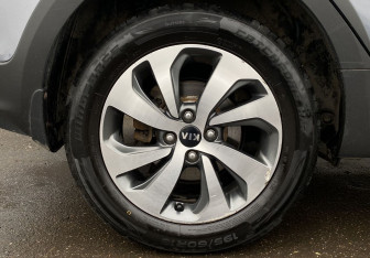 Подержанный автомобиль Kia Rio Hatchback 2019 года (9 фото)