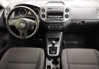Подержанный автомобиль Volkswagen Tiguan 2014 года (9 фото)