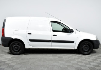 Подержанный автомобиль LADA (ВАЗ) Largus Wagon 2017 года (4 фото)