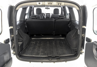 Подержанный автомобиль LADA (ВАЗ) Largus Wagon 2021 года (10 фото)