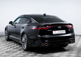 Подержанный автомобиль Kia Stinger 2020 года (7 фото)