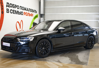 Подержанный автомобиль Audi A8 2022 года (1 фото)