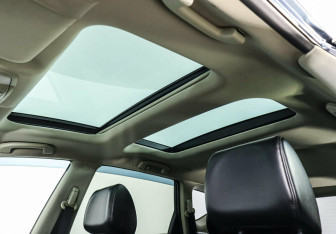 Подержанный автомобиль Nissan Murano Suv 2012 года (15 фото)